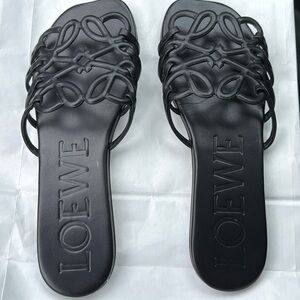 Barely used slides from Loewe